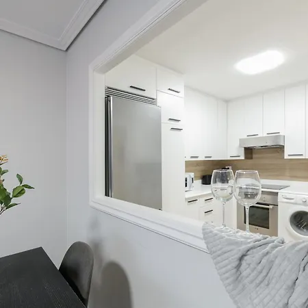 Estilo Y Comodidad Con Parking By Apartment Vigo
