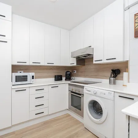 Estilo Y Comodidad Con Parking By Apartment Vigo